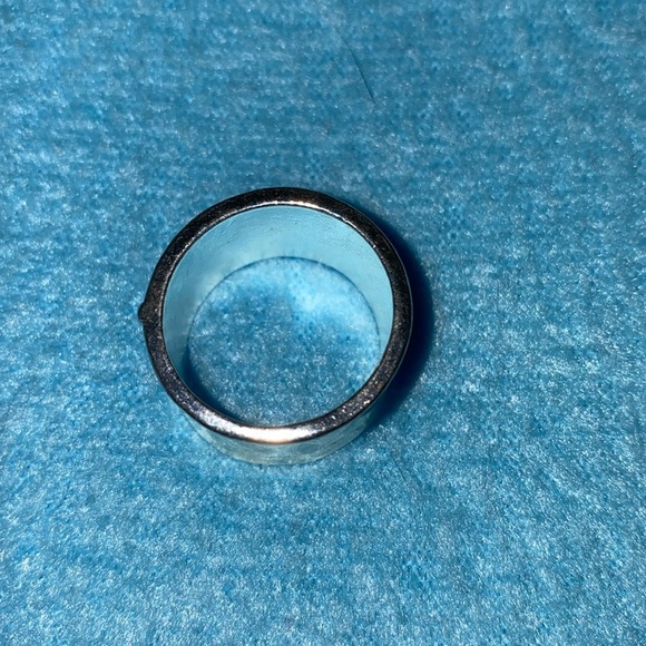 HAMMERED FINISH Wide band cross silver tone ring boho size 9.5 - Picture 4 of 9